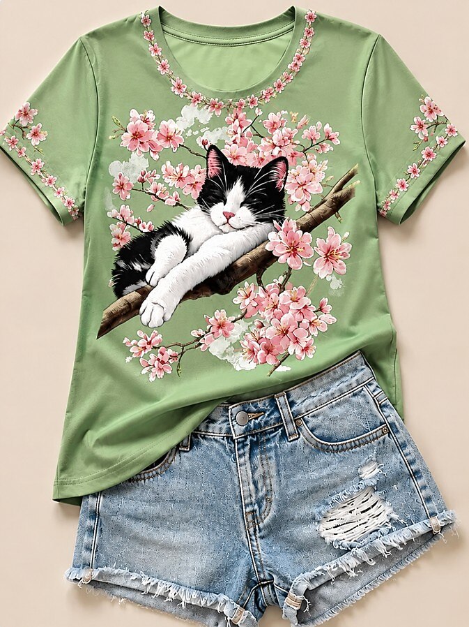 Katze inmitten von Kirschblüten – Natur-Geschichte Baumwoll-T-Shirt